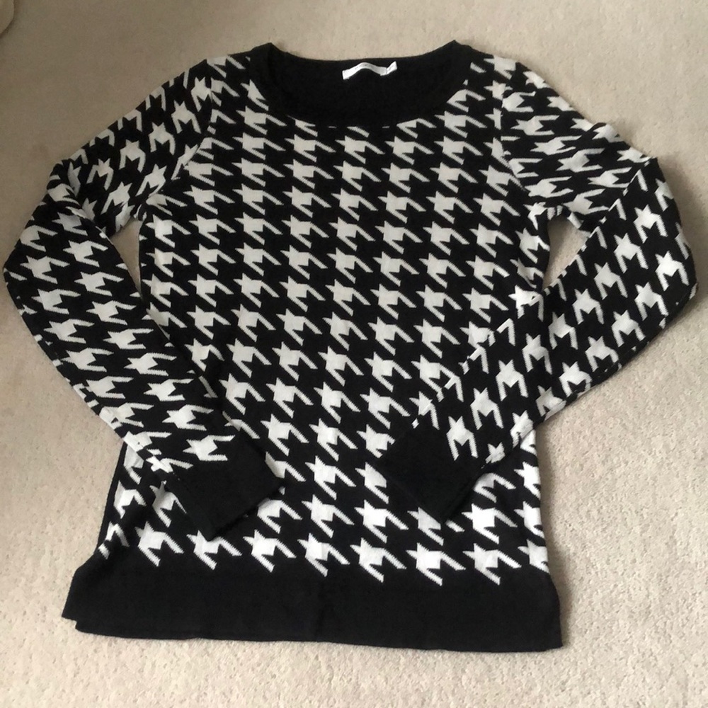 Houndstooth sweater!